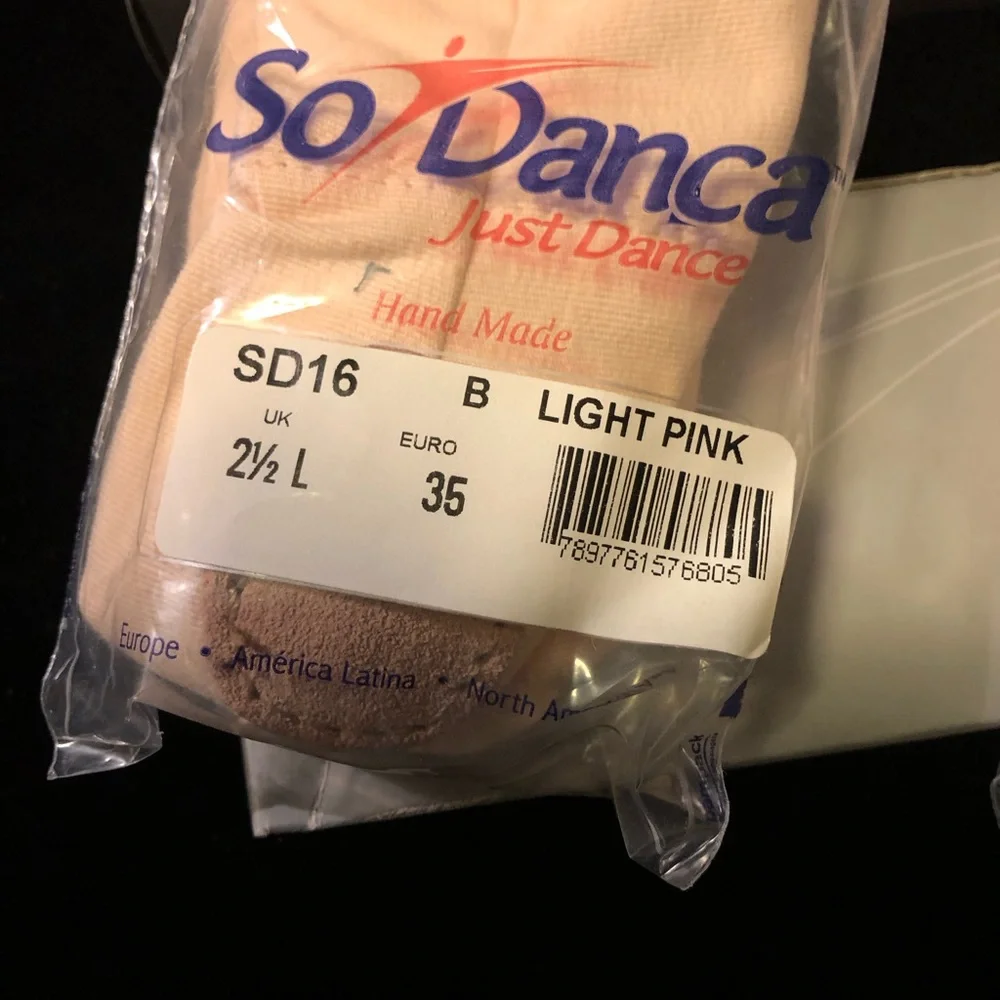So Danca SD16 split sole ballet shoes child size 4 NEW (2)